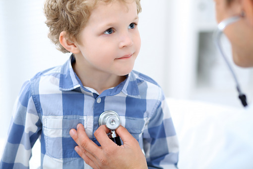 Ochrona przed zanieczyszczeniami łagodzi przebieg astmy u dzieci